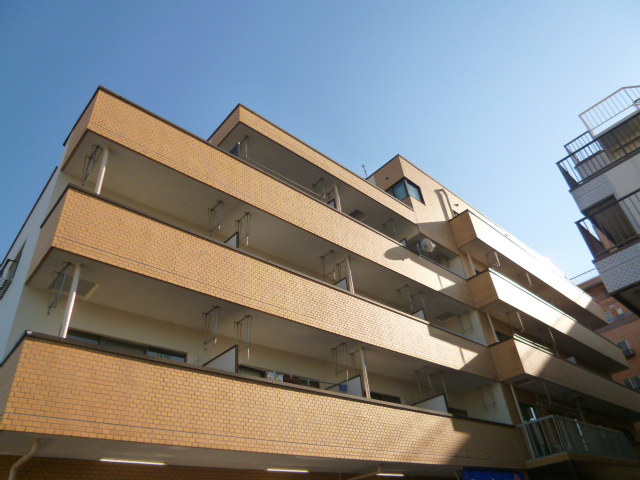 Building appearance. 3 Station available 1K Mansion ☆