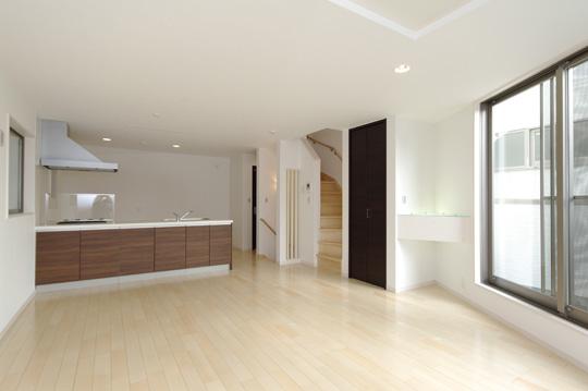 Same specifications photos (living). Enforcement example photo