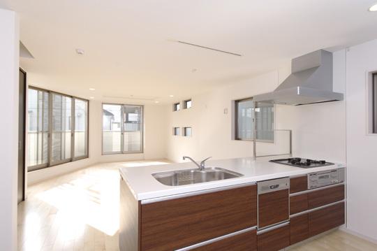 Same specifications photo (kitchen). Enforcement example photo