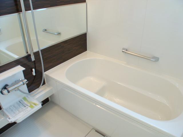 Same specifications photo (bathroom). Enforcement example photo