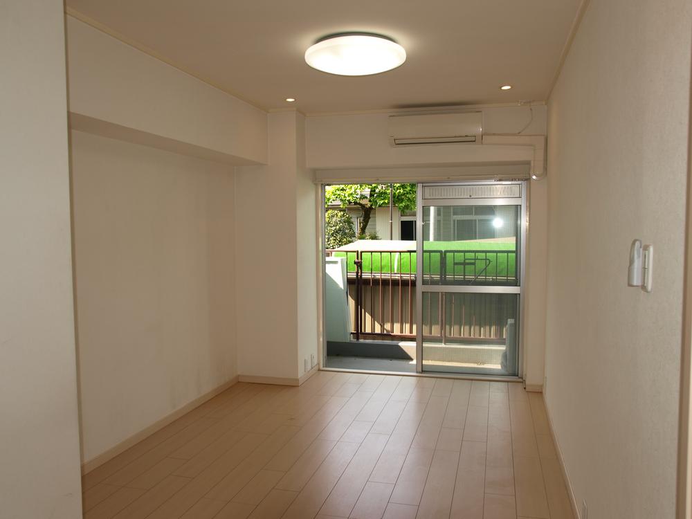 Other introspection. Indoor (12 May 2013) Shooting