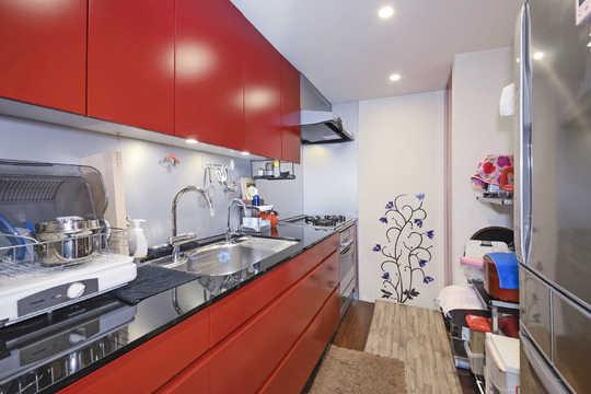 Kitchen. Around the water is also very you clean your.