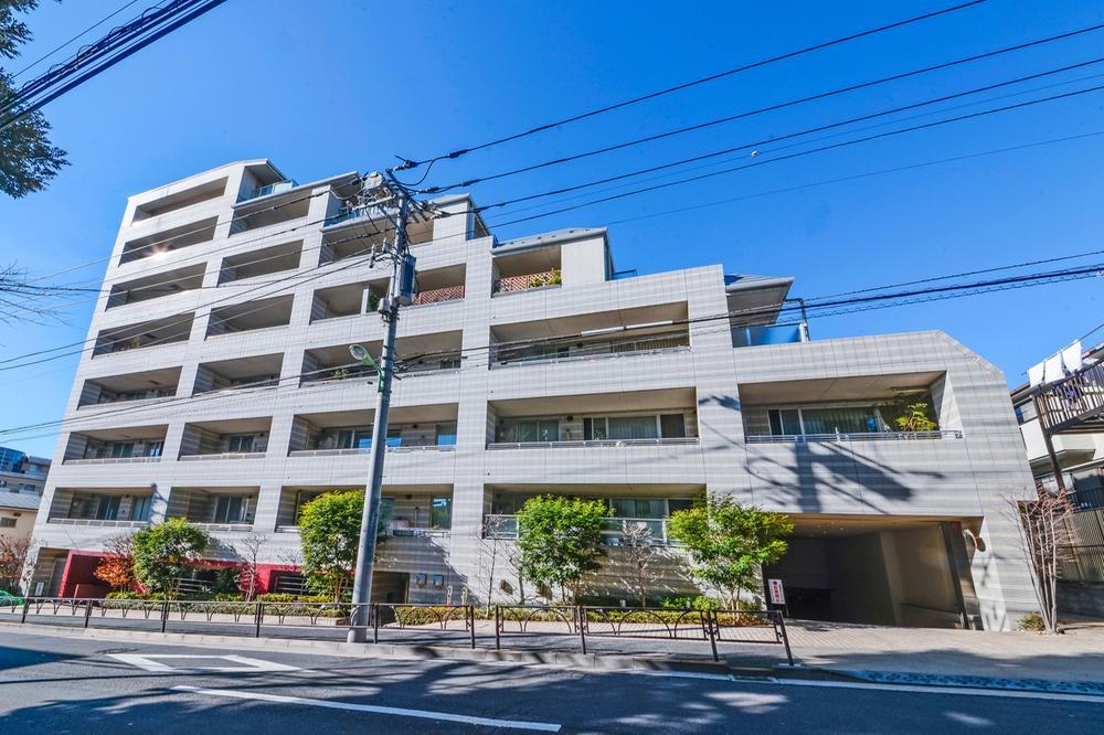Local appearance photo. A quiet residential area of Jiyugaoka living within