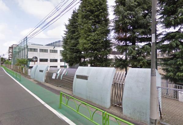 Junior high school. Setagaya 900m walk 11 minutes to stand Roka junior high school