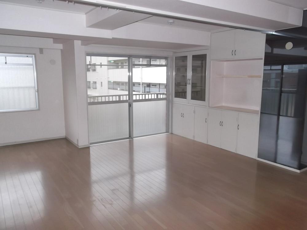 Living. Indoor (10 May 2013) Shooting