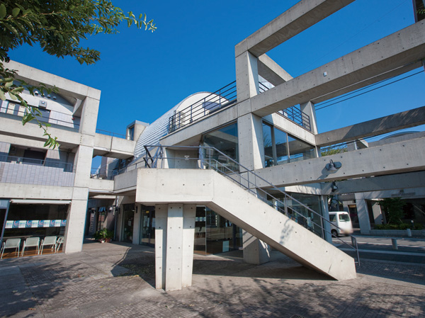 Surrounding environment. Sengawa Avenue (walk 21 minutes / About 1650m)