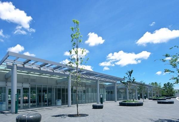 Streets around. 1020m RISE to the periphery of the city skyline