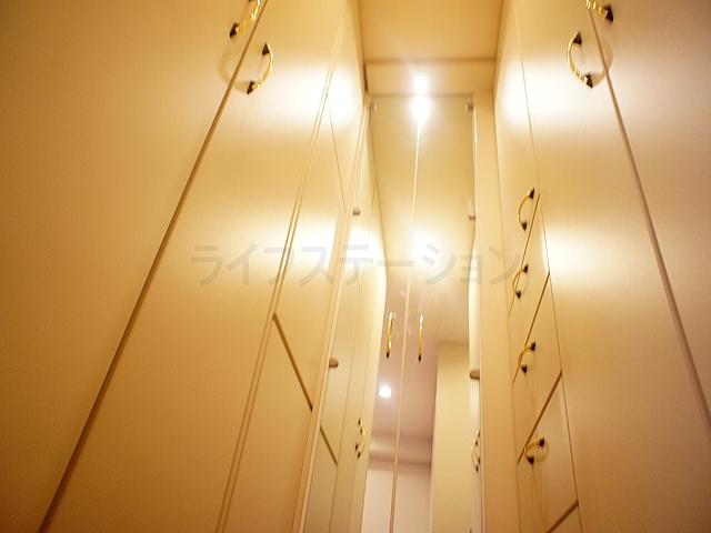 Receipt. Here it becomes all storage space.