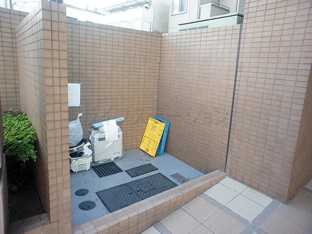 Other. Garbage Storage