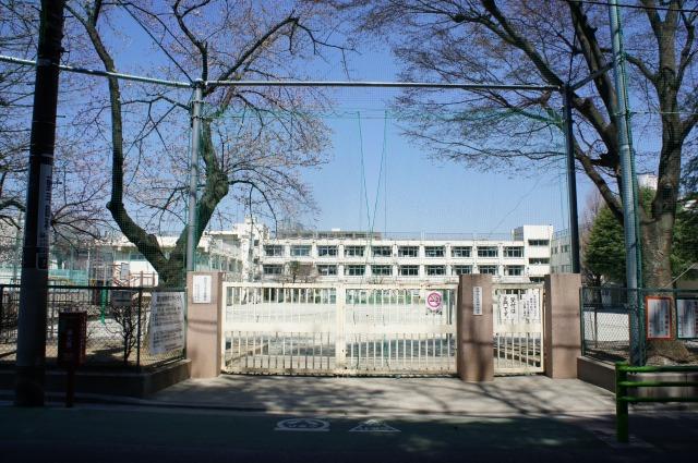 Primary school. Seta 700m up to elementary school