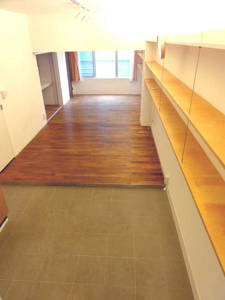 Living. Feet warm in the pre-floor heating installation