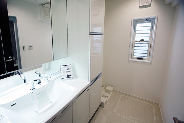 Wash basin, toilet. A Building