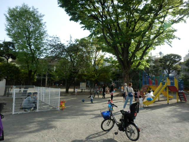 Other. Setagaya Ward Fukasawa park (about 10m from local)