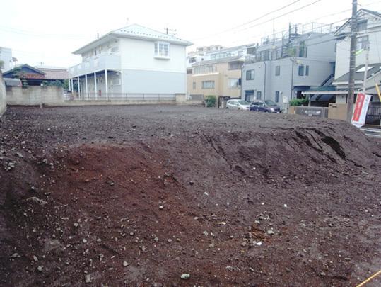 Local land photo. Local land photo (taken from the west)