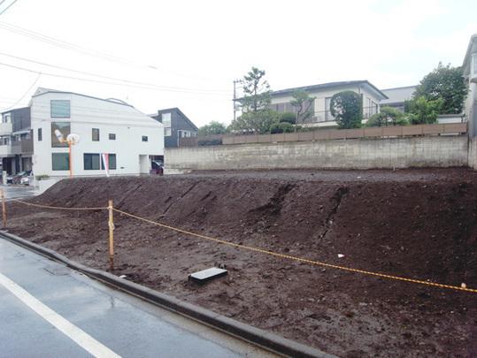 Local land photo. Land (taken from the south side)