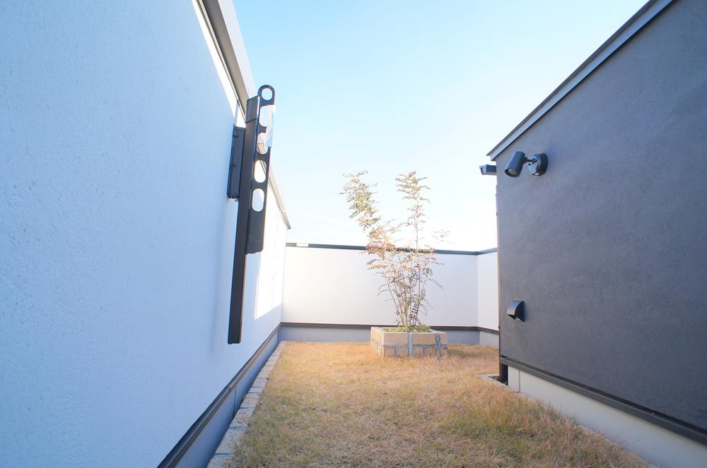 Balcony. Indoor (12 May 2013) Shooting