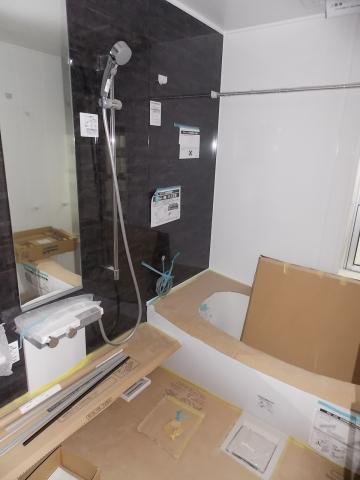 Same specifications photo (bathroom)