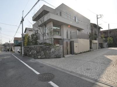 Local photos, including front road. Local (March 2013) Shooting