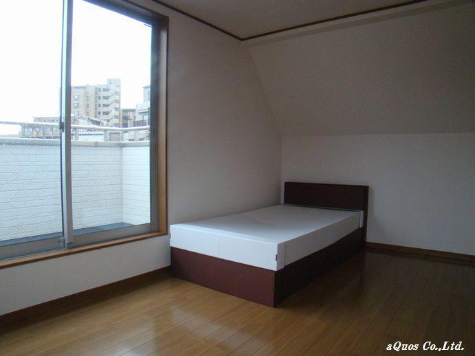 Non-living room. Indoor (12 May 2013) Shooting