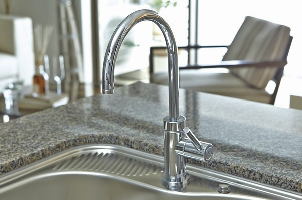  [Built-in water purifier] In triplicate filtration structure, At any time delicious water is available