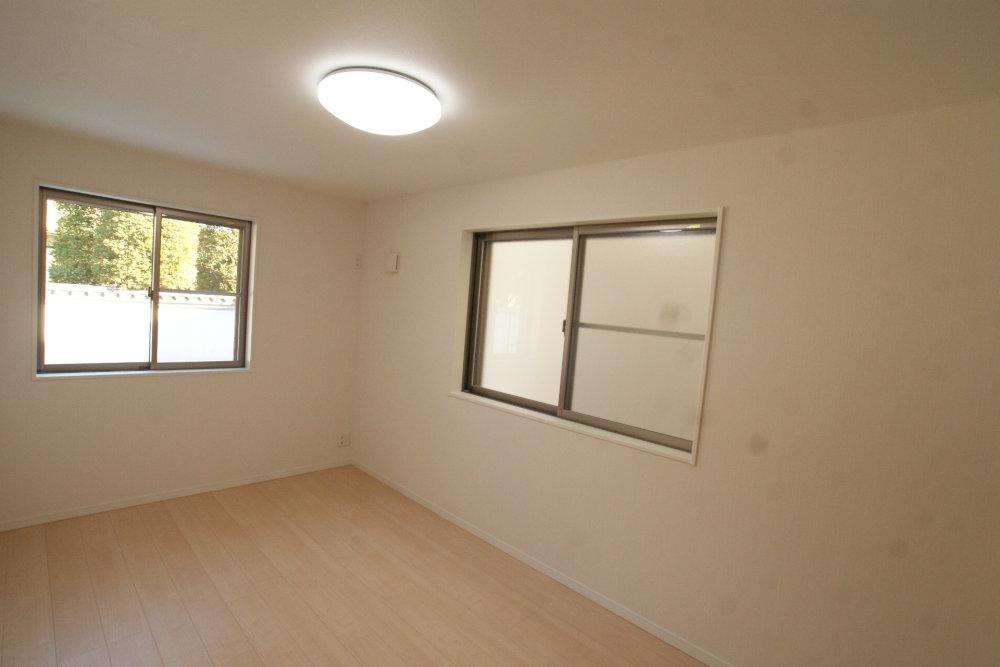 Same specifications photos (Other introspection). It will be the construction example of Western-style.