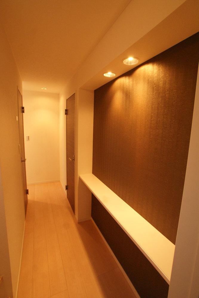 Same specifications photos (Other introspection). It becomes the example of construction of the corridor. Finish a stylish feel.
