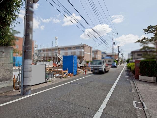 Local photos, including front road. Contact road situation (at the time of foundation)