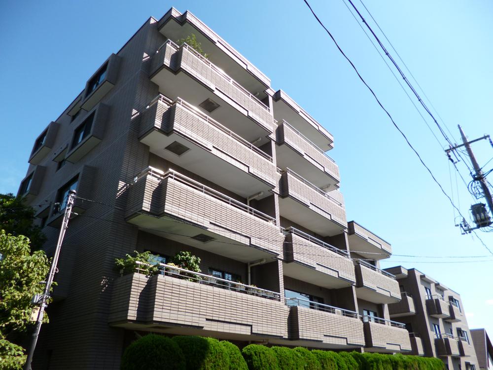 Local appearance photo. Local (September 2013) is a Marubeni condominium of shooting August 1997.