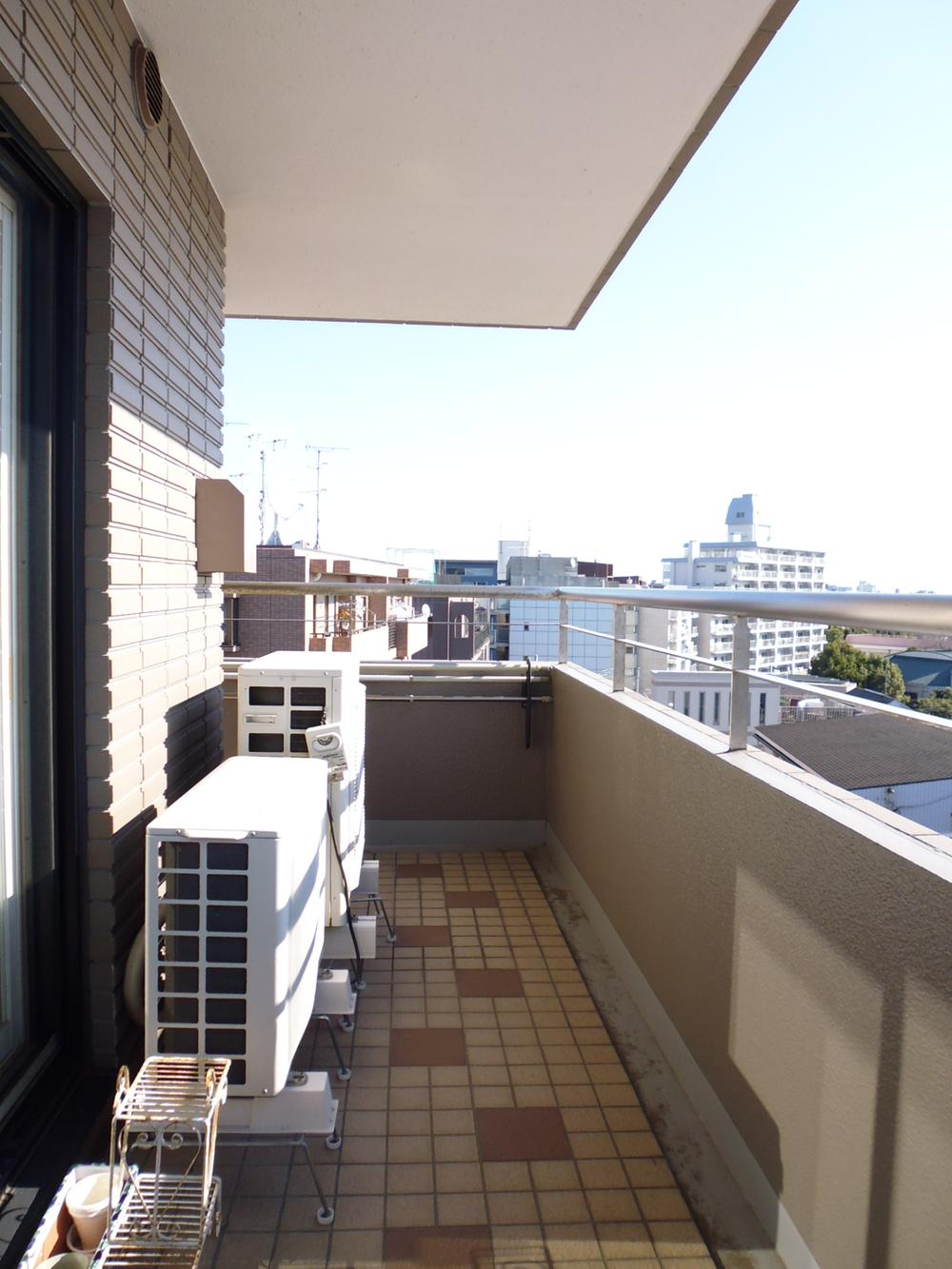 Balcony. Local (12 May 2013) Shooting