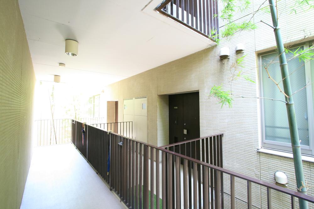 Other common areas. Common areas (entrance)