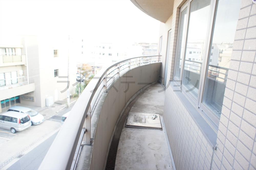 Balcony. Local (December 2, 2013) Shooting