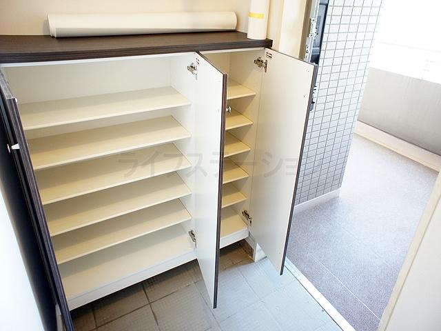 Receipt. Local (December 2, 2013) Shooting