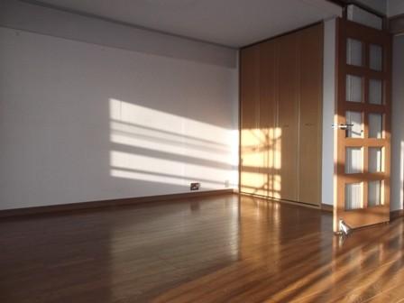 Living. Indoor (12 May 2013) Shooting