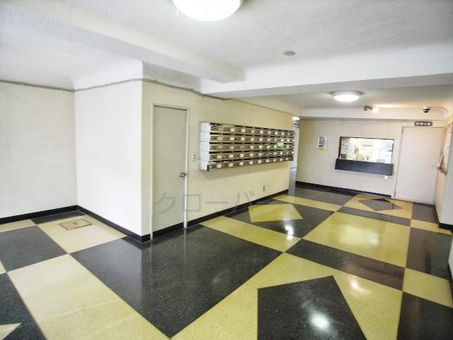 Entrance. Entrance hall