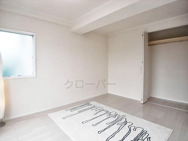 Non-living room. Living aside Western-style