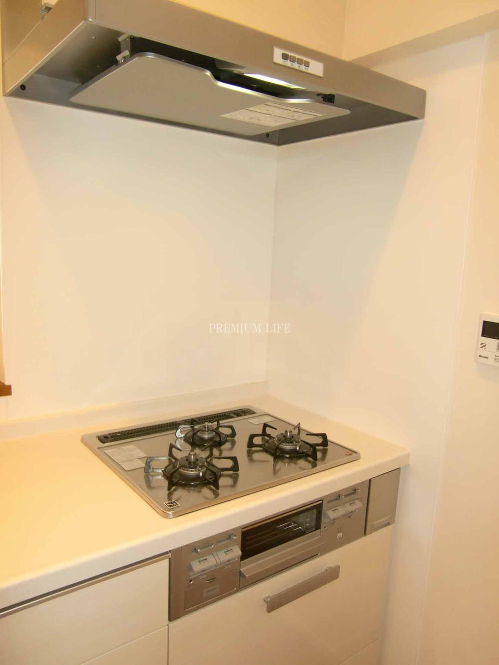 Setagaya-ku, Tokyo Sakurashinmachi 2