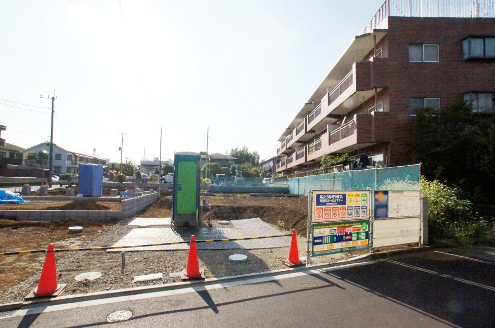 Local photos, including front road. Completion is expected in December 2013.