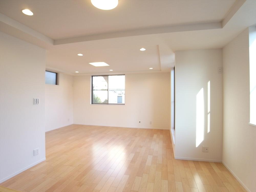 Living. Indoor (11 May 2012) shooting