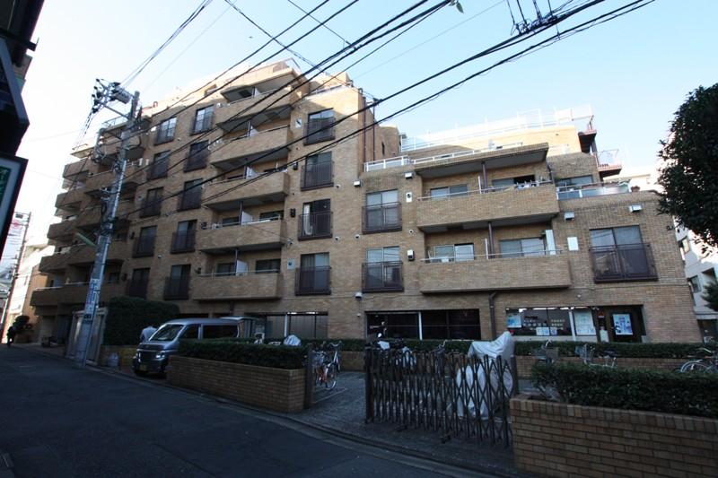 Local appearance photo. Convenience store 1 minute ・ Super 3 minutes and life flights good