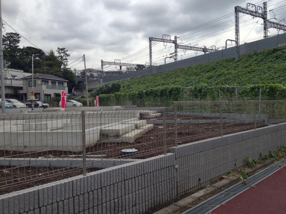 Local appearance photo. Local, we have adjacent to the boardwalk