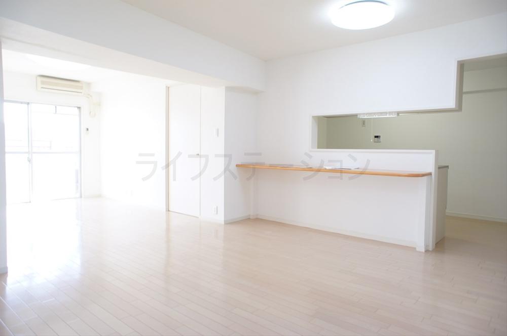 Living. Indoor (December 1, 2013) Shooting