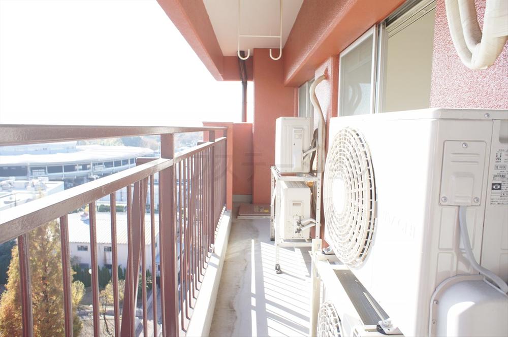 Balcony. Local (December 1, 2013) Shooting