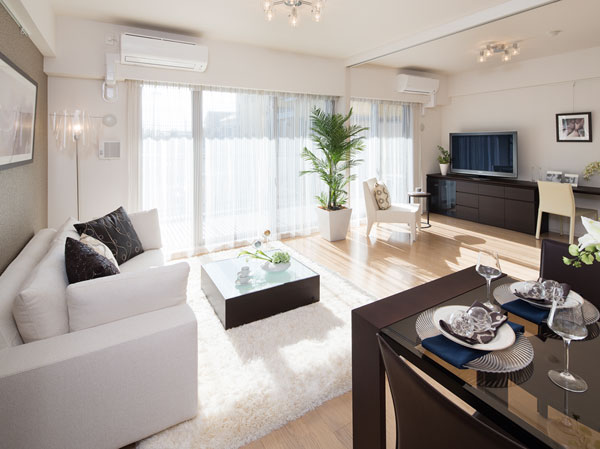 Living.  [Up to about 18 Pledge of living ・ dining] By Wall door to vary freely space, Up to about 18 Pledge of living ・ To achieve the dining. (living ・ dining / 78-K type)