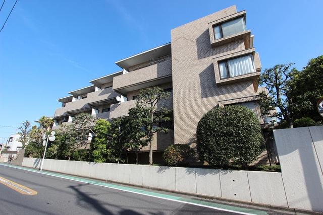 Local appearance photo