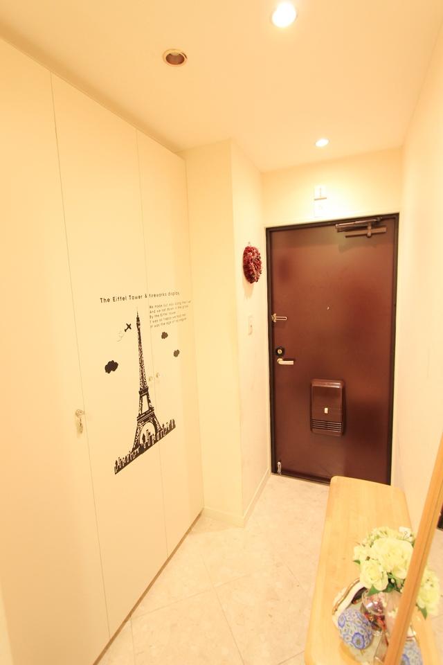 Entrance. Other introspection