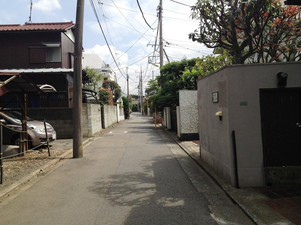 Local photos, including front road. Local (June 2013) Shooting