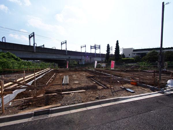 Local appearance photo. 3 Building site (September 2013) Shooting