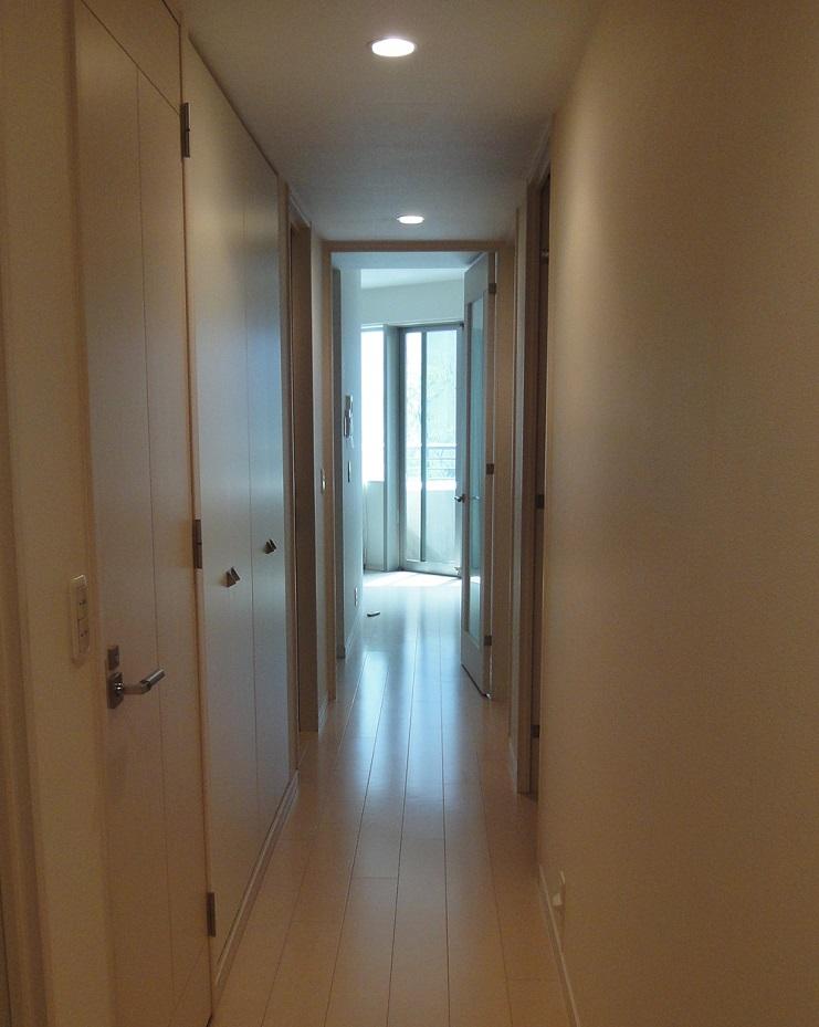 Other introspection. Indoor (September 2013) Shooting