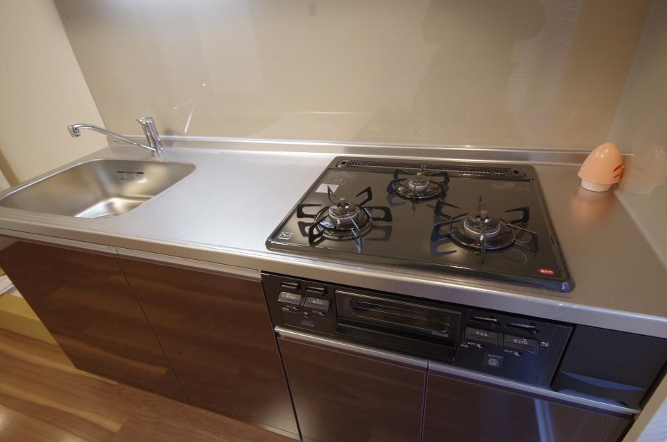 Kitchen. GS Heim Okura Soshigaya kitchen