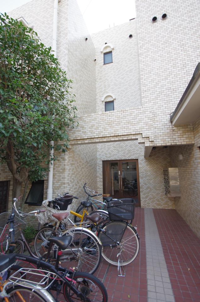 Other common areas. GS Heim Okura Soshigaya Bicycle-parking space